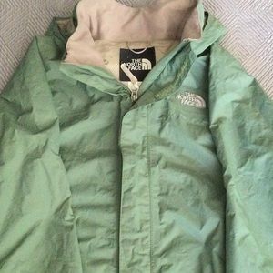 The North Face Hyvent DT green medium jacket for boys.